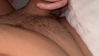 Amateur Babe Slowly Sucking Big White Cock In Hd Video