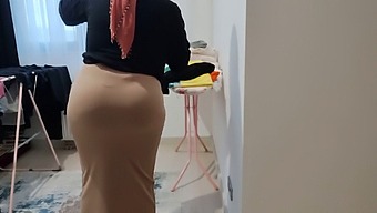 I'M Obsessed With My Stepmother'S Voluptuous Butt And Crave To Penetrate It